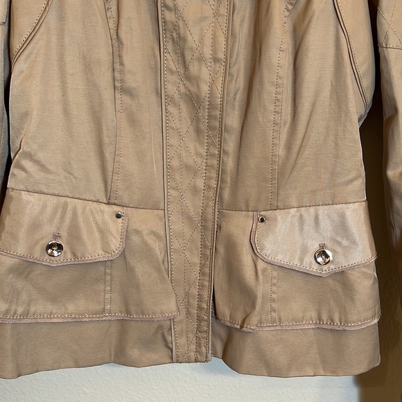 WHITE House Black Market Tan Jacket - Picture 4 of 16